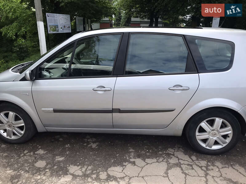 Минивэн Renault Grand Scenic 2006 в Нетешине