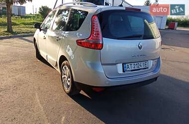 Минивэн Renault Grand Scenic 2016 в 