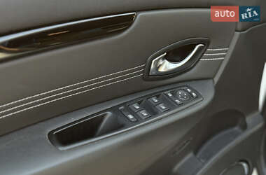 Минивэн Renault Grand Scenic 2011 в 