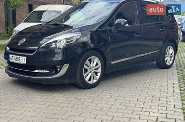 Минивэн Renault Grand Scenic 2013 в 