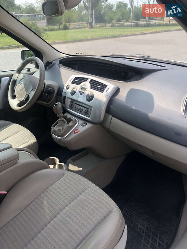 Минивэн Renault Grand Scenic 2006 в Запорожье