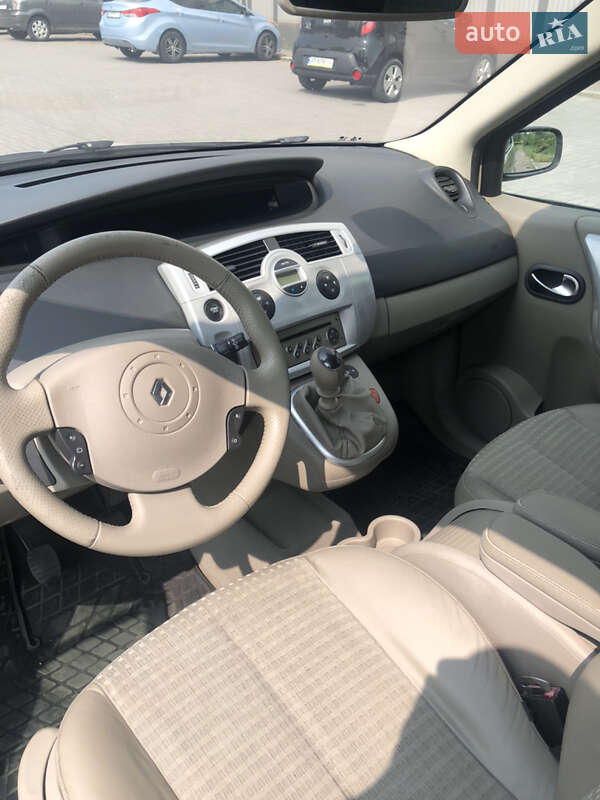 Минивэн Renault Grand Scenic 2006 в Запорожье