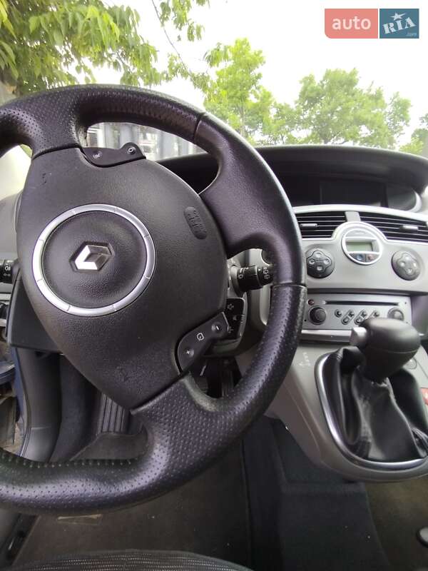 Минивэн Renault Grand Scenic 2007 в Николаеве