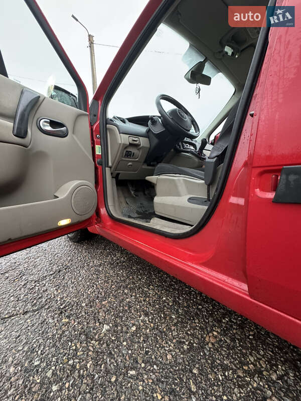 Минивэн Renault Grand Scenic 2005 в Харькове