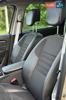 Мінівен Renault Grand Scenic 2014 в 