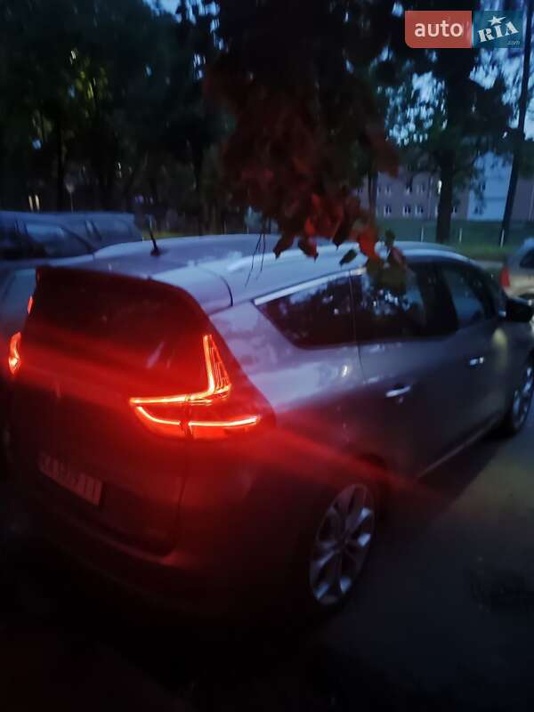 Мінівен Renault Grand Scenic 2017 в Києві