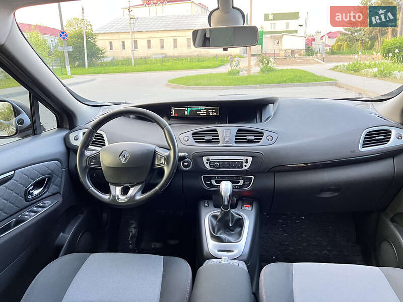 Минивэн Renault Grand Scenic 2013 в Городке