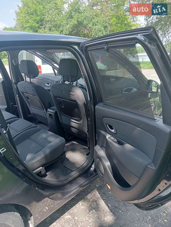 Мінівен Renault Grand Scenic 2009 в Рівному фото 13 Мінівен Renault Grand Scenic 2009 в Рівному