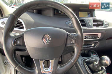 Минивэн Renault Grand Scenic 2013 в 