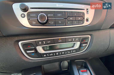 Минивэн Renault Grand Scenic 2013 в 