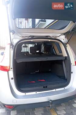 Минивэн Renault Grand Scenic 2010 в 