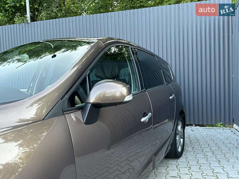 Мінівен Renault Grand Scenic 2010 в Дрогобичі