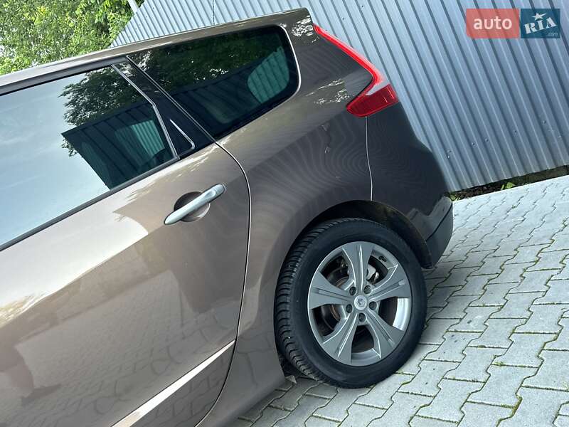 Мінівен Renault Grand Scenic 2010 в Дрогобичі