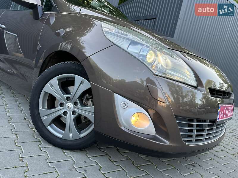 Мінівен Renault Grand Scenic 2010 в Дрогобичі