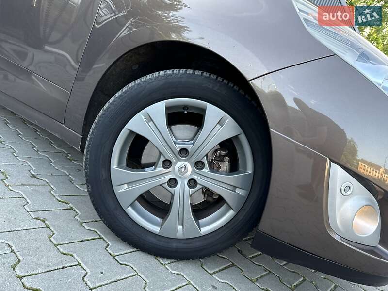 Мінівен Renault Grand Scenic 2010 в Дрогобичі