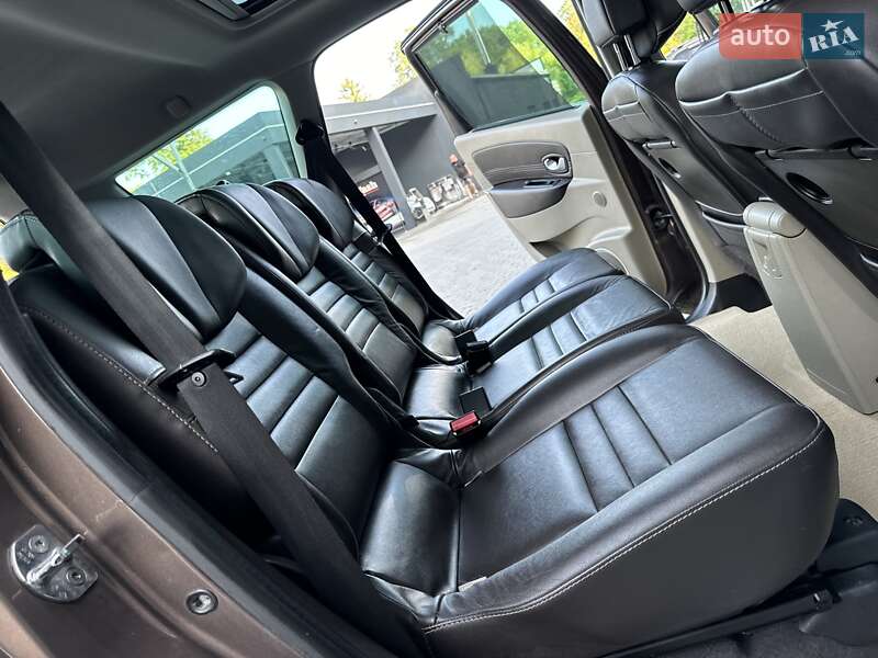 Мінівен Renault Grand Scenic 2010 в Дрогобичі
