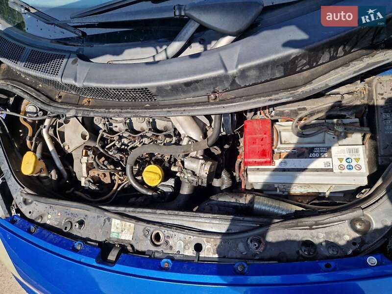 Минивэн Renault Grand Scenic 2007 в Ромнах