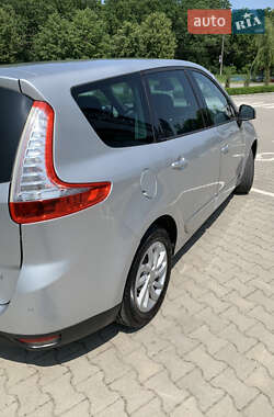 Мінівен Renault Grand Scenic 2012 в 