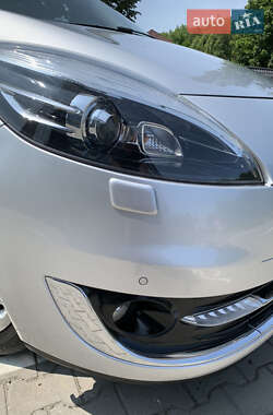 Мінівен Renault Grand Scenic 2012 в 