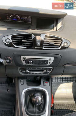 Мінівен Renault Grand Scenic 2012 в 