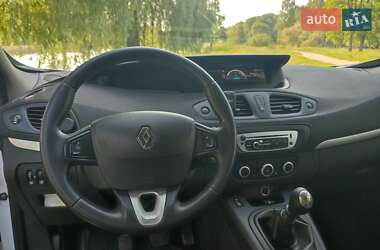 Минивэн Renault Grand Scenic 2012 в 