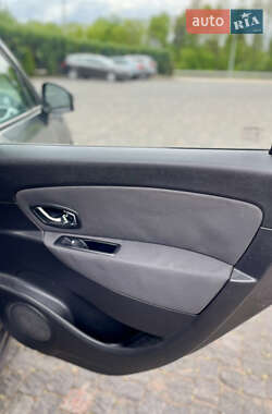 Минивэн Renault Grand Scenic 2013 в 