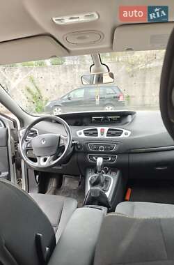 Минивэн Renault Grand Scenic 2009 в 