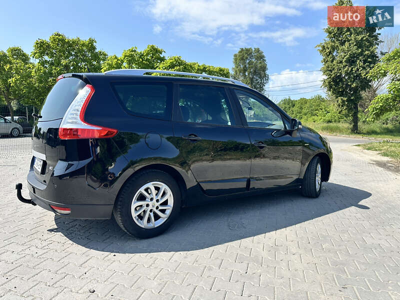 Минивэн Renault Grand Scenic 2016 в Черновцах