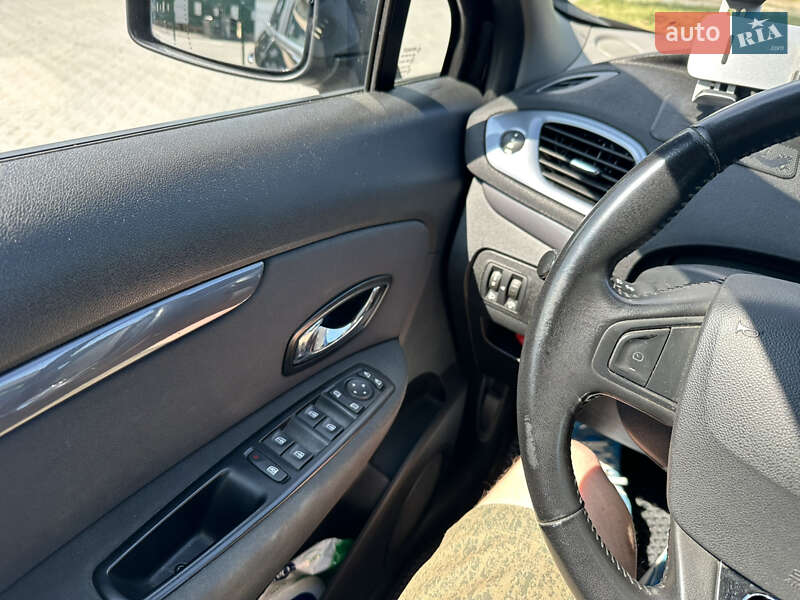 Минивэн Renault Grand Scenic 2016 в Черновцах