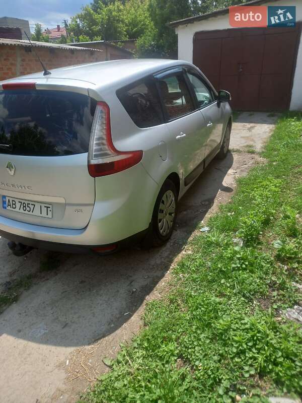 Мінівен Renault Grand Scenic 2011 в Чуднові