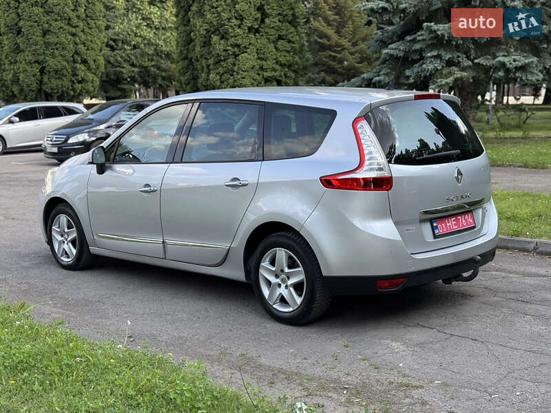 Минивэн Renault Grand Scenic 2015 в Ровно
