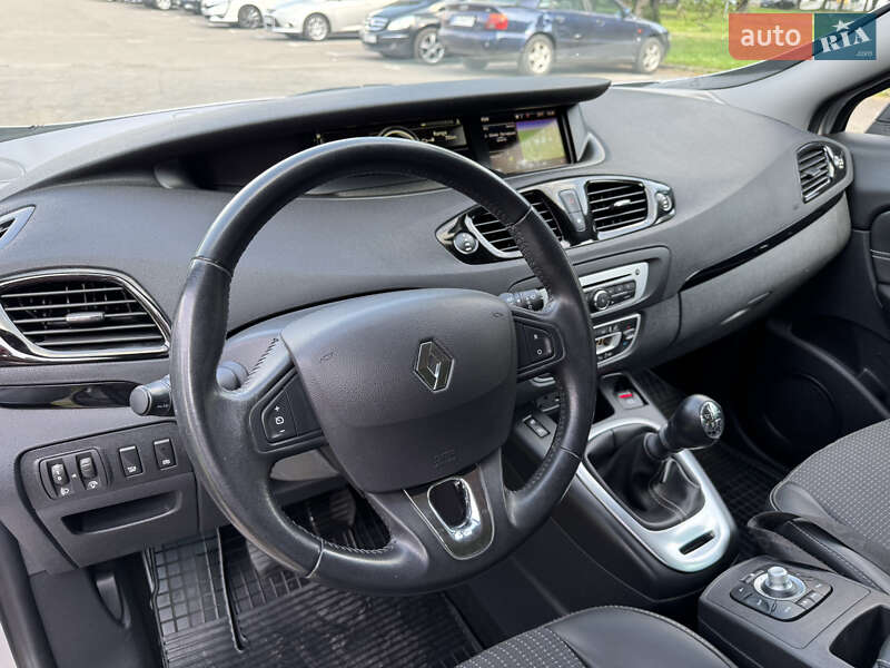 Минивэн Renault Grand Scenic 2015 в Ровно