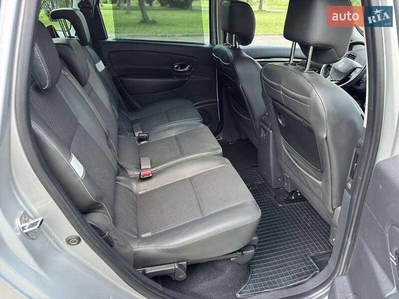 Минивэн Renault Grand Scenic 2015 в Ровно