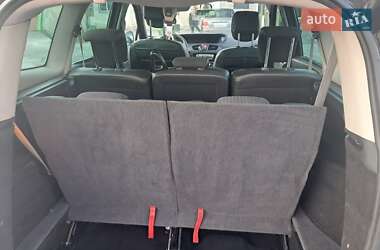 Минивэн Renault Grand Scenic 2011 в 