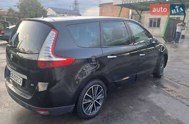 Минивэн Renault Grand Scenic 2011 в 