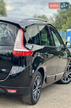 Мінівен Renault Grand Scenic 2014 в 