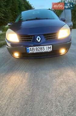 Минивэн Renault Grand Scenic 2004 в 