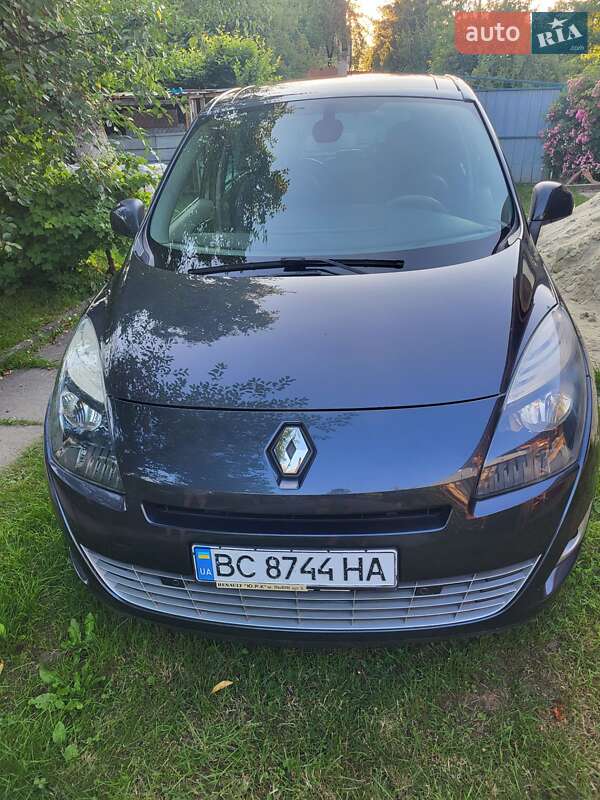 Renault Grand Scenic 2011