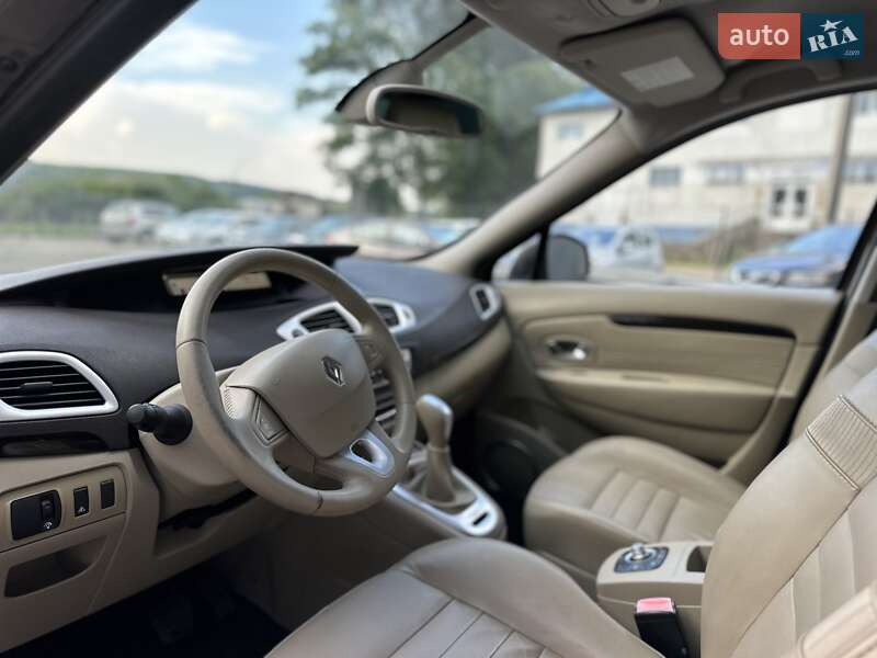 Минивэн Renault Grand Scenic 2011 в Ивано-Франковске