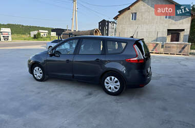 Минивэн Renault Grand Scenic 2010 в 