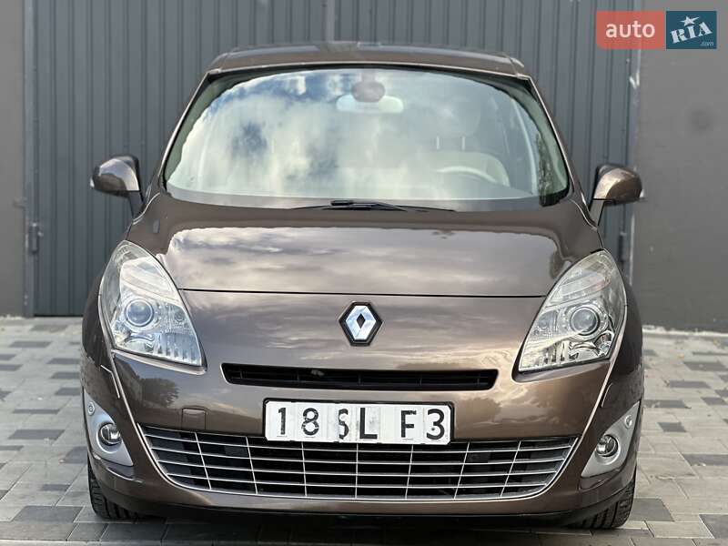 Минивэн Renault Grand Scenic 2011 в Ивано-Франковске