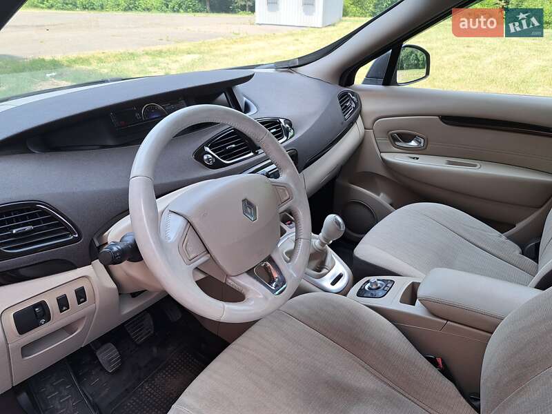 Мінівен Renault Grand Scenic 2013 в Бурштині