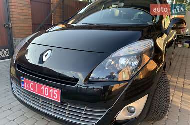 Минивэн Renault Grand Scenic 2010 в 