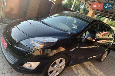 Минивэн Renault Grand Scenic 2010 в 