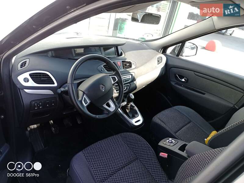 Мінівен Renault Grand Scenic 2011 в Житомирі фото 5 Мінівен Renault Grand Scenic 2011 в Житомирі