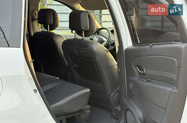 Минивэн Renault Grand Scenic 2011 в 