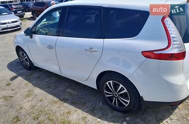 Минивэн Renault Grand Scenic 2012 в 