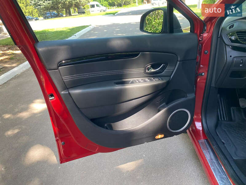 Мінівен Renault Grand Scenic 2011 в Рівному фото 18 Мінівен Renault Grand Scenic 2011 в Рівному