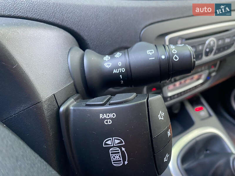 Мінівен Renault Grand Scenic 2011 в Рівному фото 63 Мінівен Renault Grand Scenic 2011 в Рівному