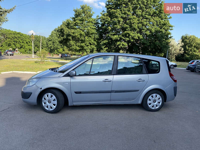 Минивэн Renault Grand Scenic 2004 в Ровно